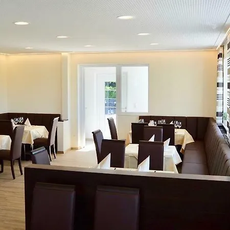 Apartment Gaestehaus Gaumenflug Am Guenzburg